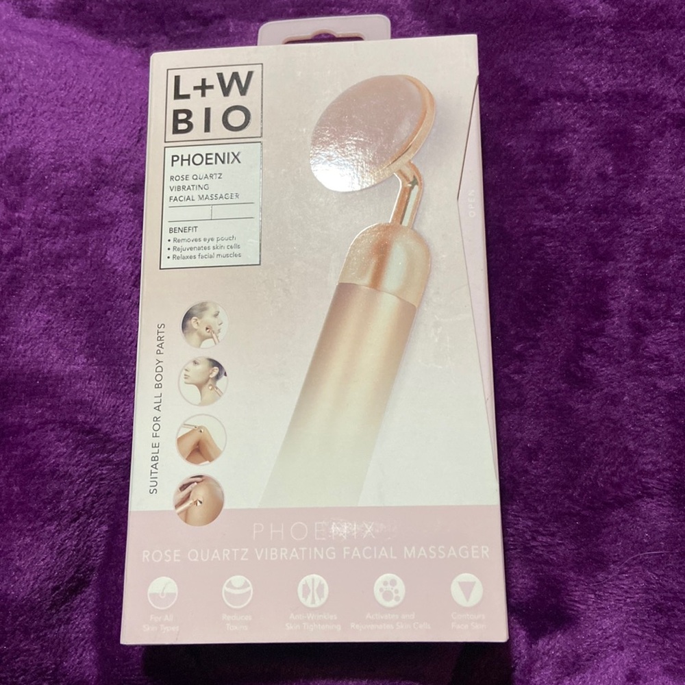 NIB Facial massager